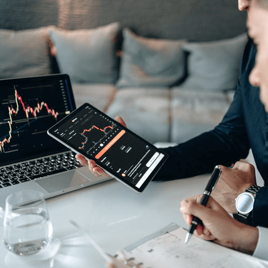 Binterex crypto investment experts team